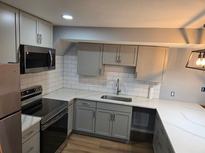 Building Photo - 21110 Virginia Pine Ter