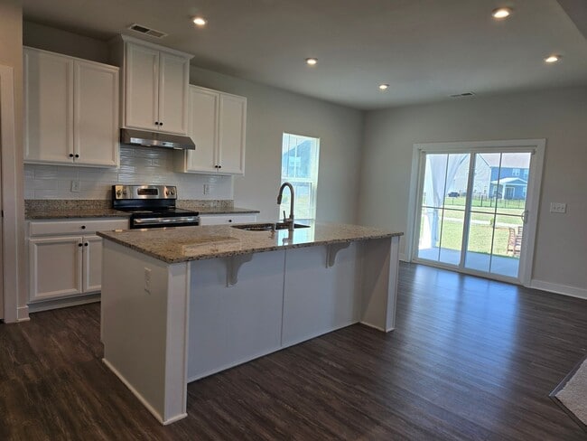 Building Photo - $500 off 1st Full Months Rent!! Minutes from the VA/NC Line