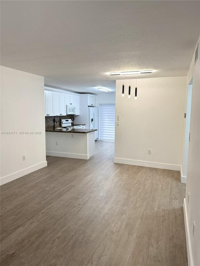 Building Photo - 3375 W 76th St