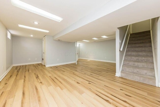 Building Photo - 2439 Sutter Pkwy