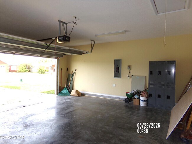 Building Photo - 4903 McCall Ln