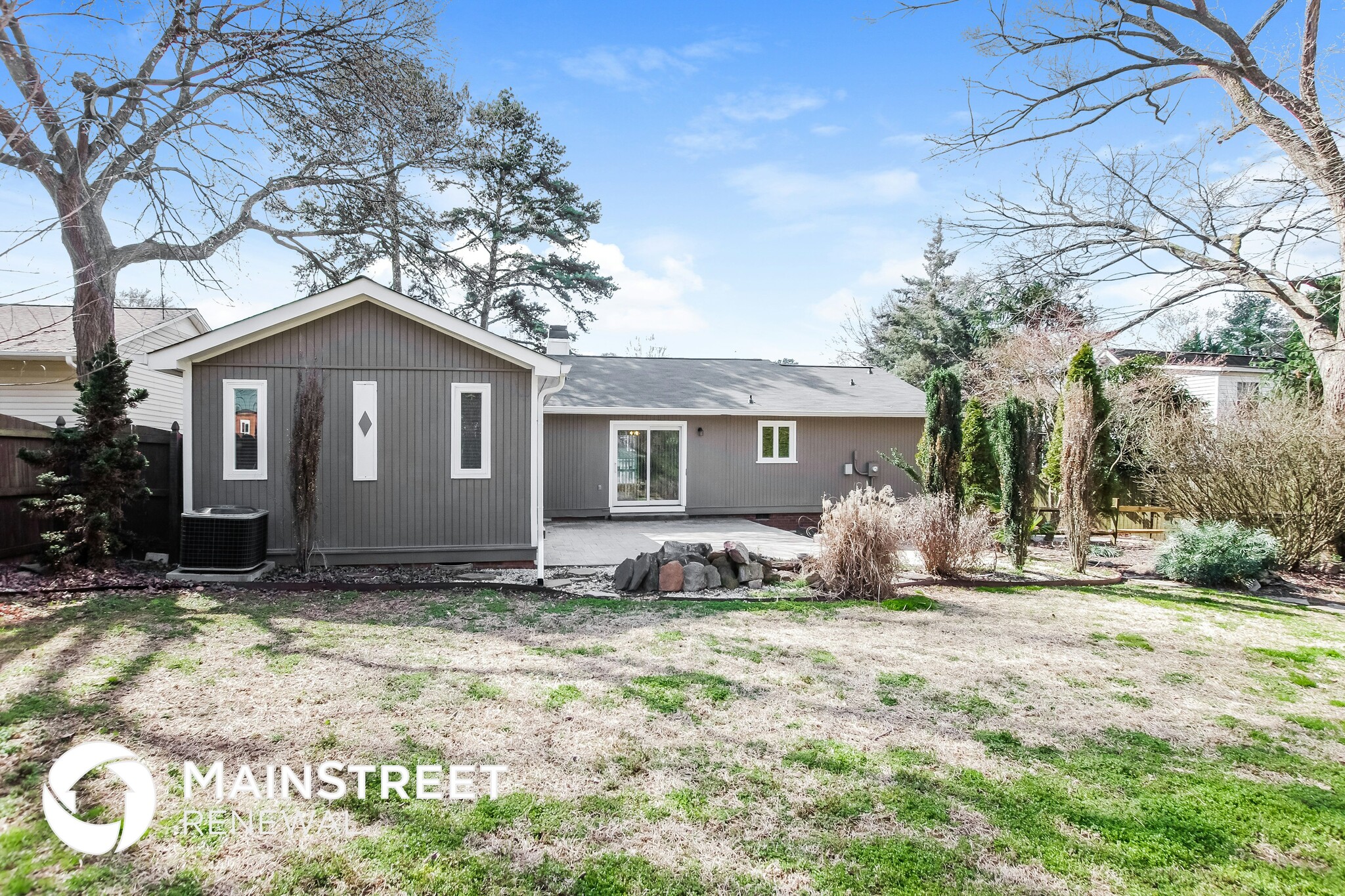 Building Photo - 20901 Sierra Vista Dr