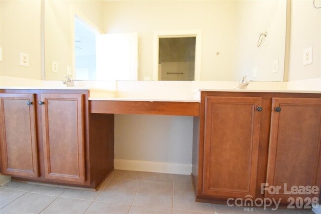 Building Photo - 2405 Bonterra Blvd