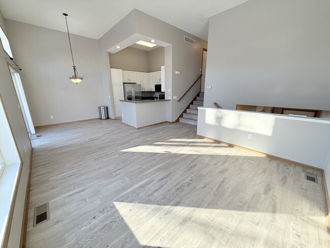 Building Photo - 10515 Pond Curve