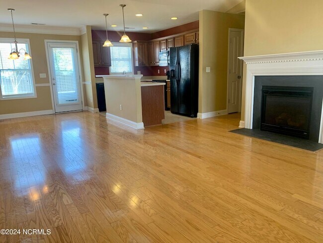 Building Photo - 7206 Chipley Dr