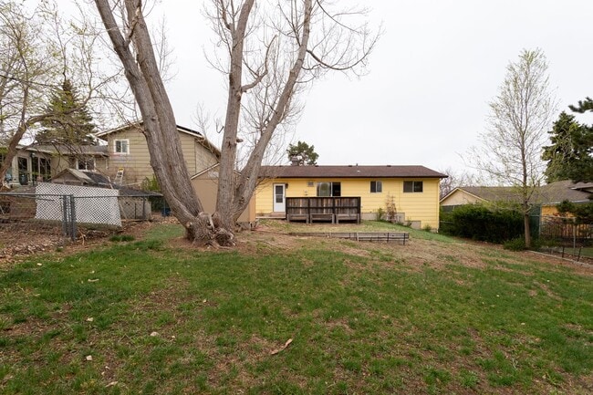 Building Photo - Stunning Ranch Style Home in East Colorado Springs!
