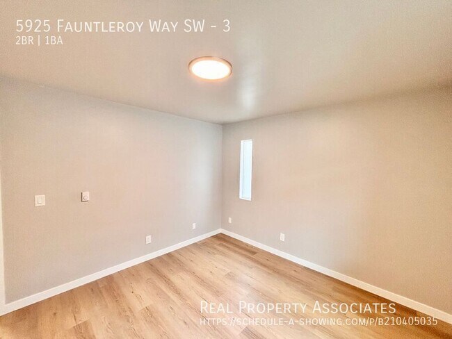 Building Photo - 5925 Fauntleroy Wy SW