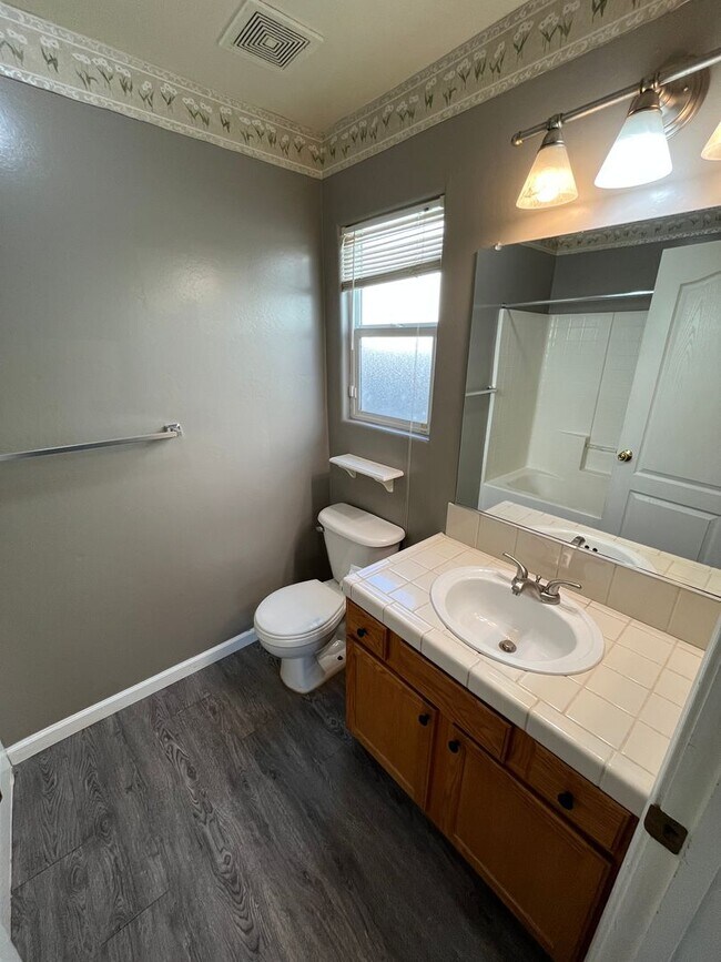 Building Photo - Wonderful Porterville Home Coming Soon!