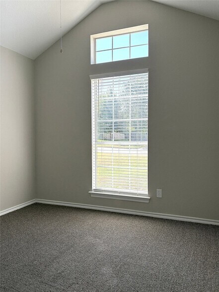 Building Photo - 1310 McAnear Ct