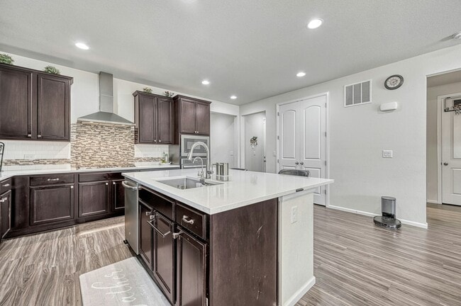 Building Photo - 17770 E Anthem Dr