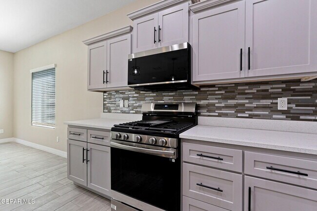 Building Photo - 9853 La Morenita Cir