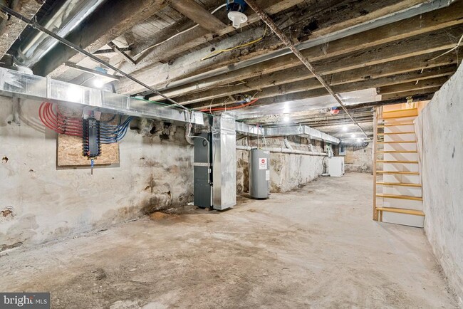 Building Photo - 1718 Edgley St