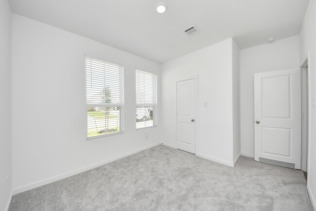 Building Photo - 3029 Avenida Sonoma Dr