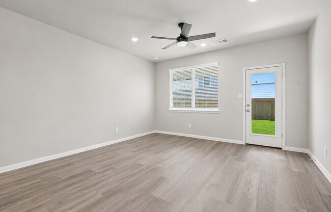 Building Photo - 13549 Sauger Ct