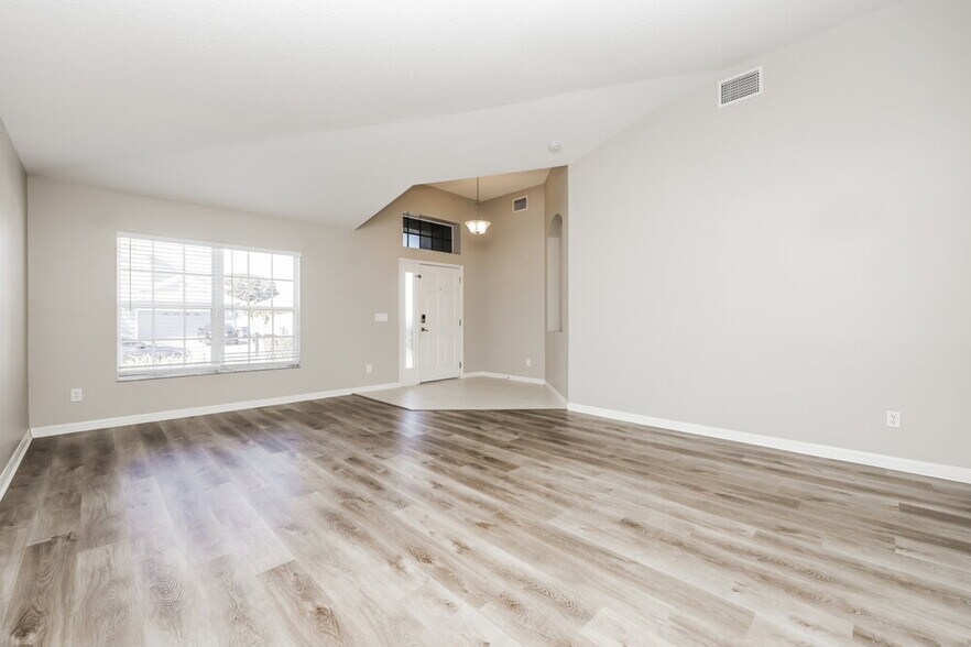 Building Photo - 3128 Prairie Iris Dr