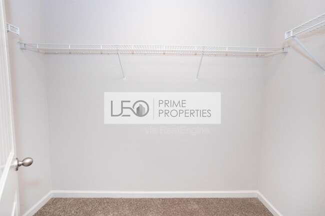 Building Photo - 156 Daisy Cir