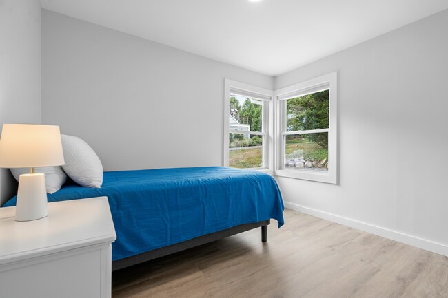 Building Photo - Newly renovated Winter Rental between Long Beach and Good Harbor!