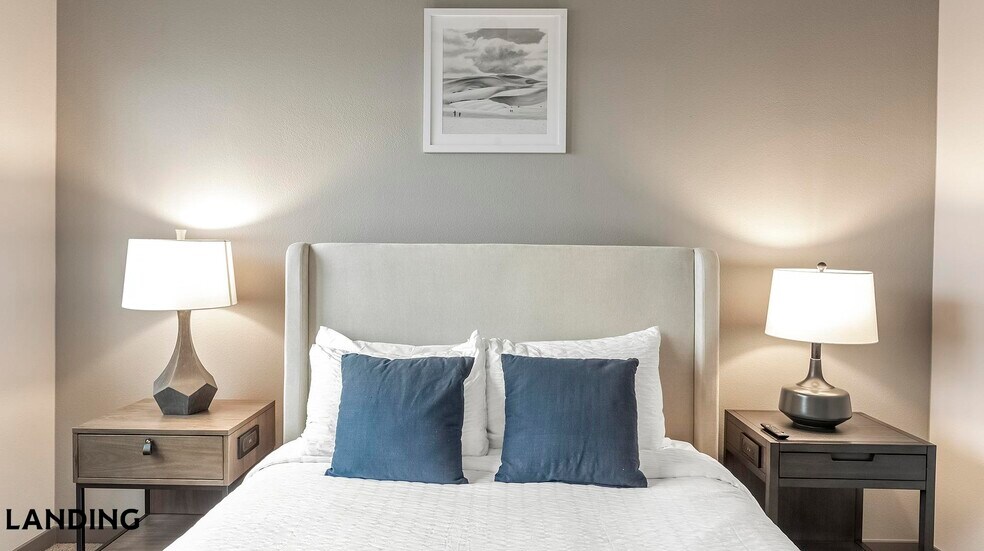 Building Photo - 3150 W Twain Ave