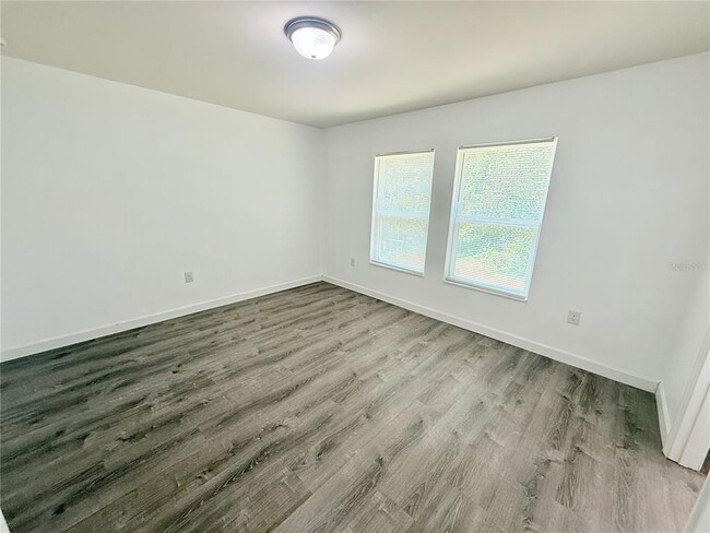 Building Photo - 5325 Ocarina Rd