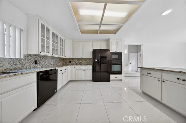 Building Photo - 2255 E Chevy Chase Dr