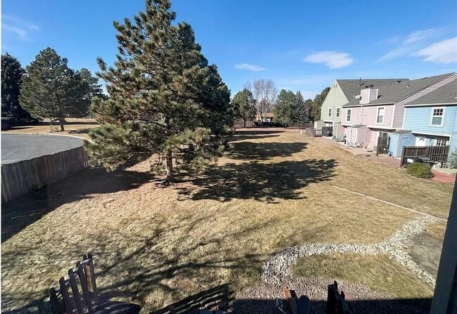 Building Photo - 3437 Queen Anne Way