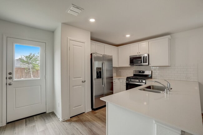 Floorplan - The Retreat at Honey Creek