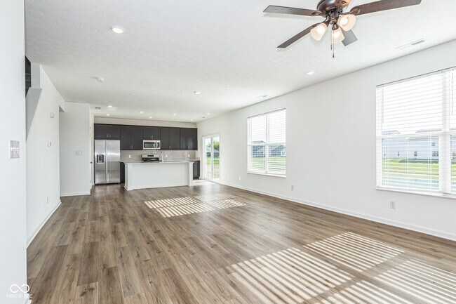 Building Photo - 3489 Briarwick Dr