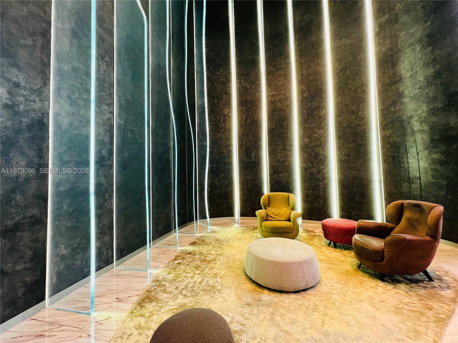 Building Photo - 1000 Brickell Plz