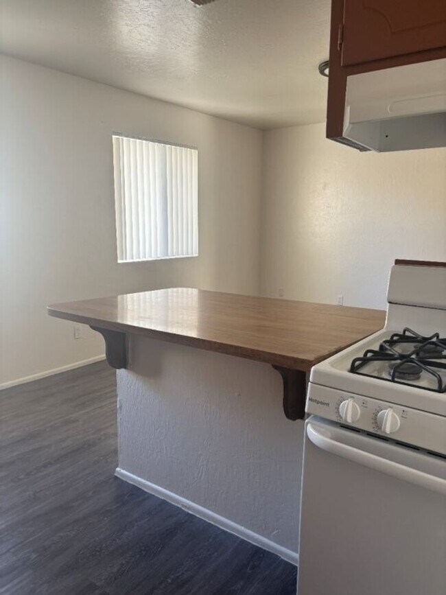 Building Photo - 771-773.5 Brighton