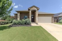 Building Photo - 2205 Singletree Bend