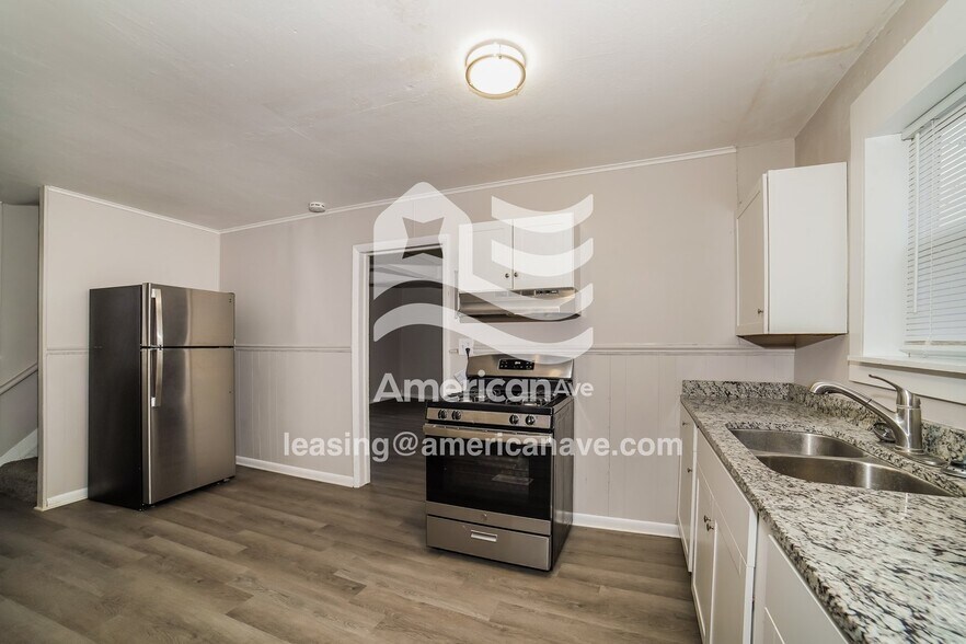 Building Photo - 500 Scenic Park Dr