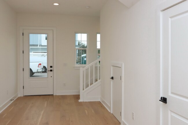 Building Photo - 3722 W Mango Ave