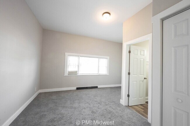 Building Photo - "Spacious 4-Bedroom Haven in Indianapolis ...