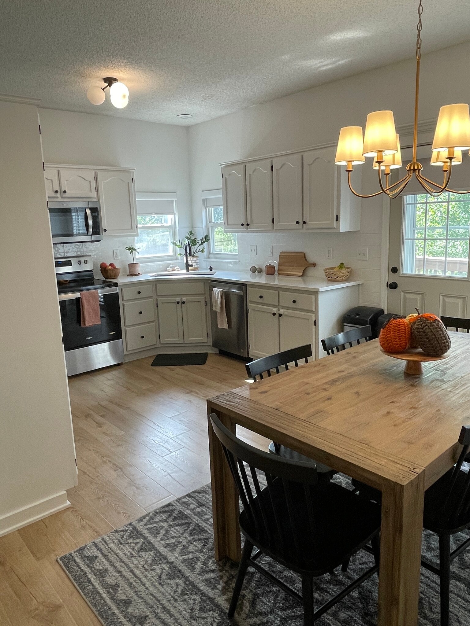 Kitchen - 8625 NE 112th St