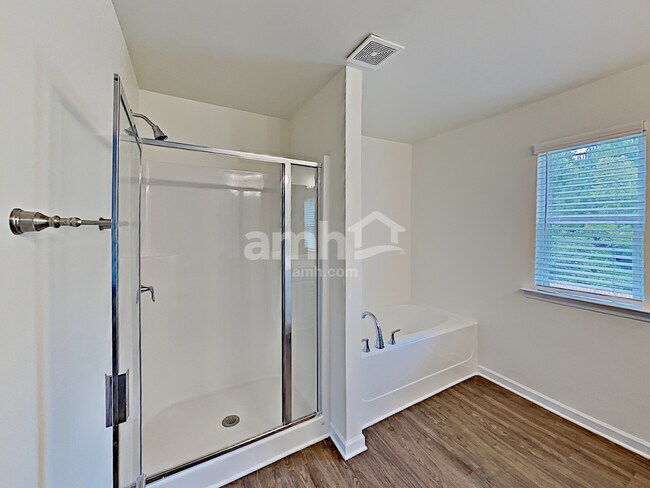 Building Photo - 516 Woodall Rd