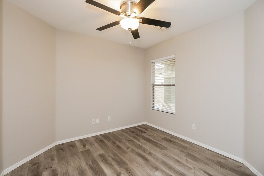 Building Photo - 39378 N Parisi Cir