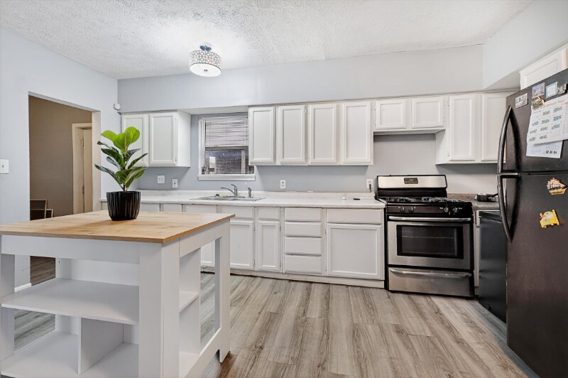 Building Photo - 2640 Guilford Ave