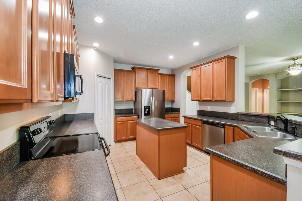 Building Photo - 133 Casa Sevilla Ave