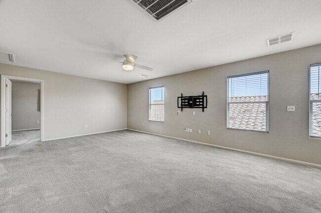 Building Photo - Stunning Southern Highlands Two Story