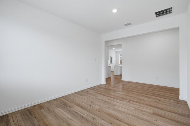 Building Photo - 1312 Pistachio Dr
