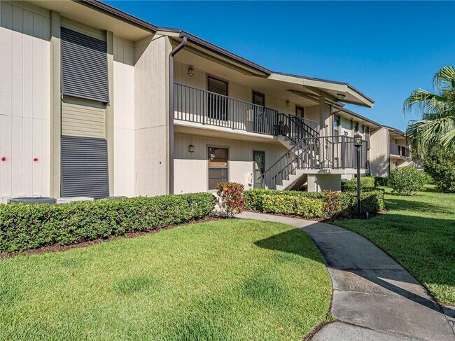 Building Photo - 32 Plantation Dr