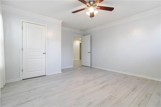 Building Photo - 6940 Rocking Horse Ln