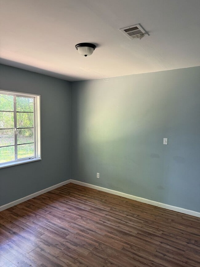 Building Photo - Nice 4/2 Rental in North Jackson in Broadmoor