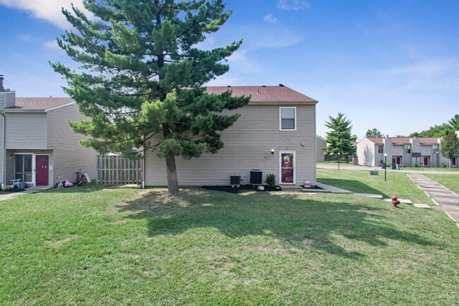 Building Photo - 44 Apple Ln