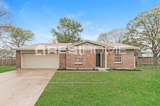 Building Photo - 913 Pepperidge Ct