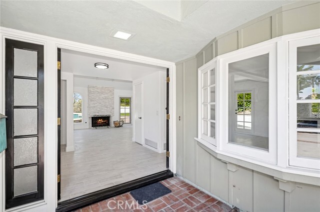 Building Photo - 24291 Los Serranos Dr