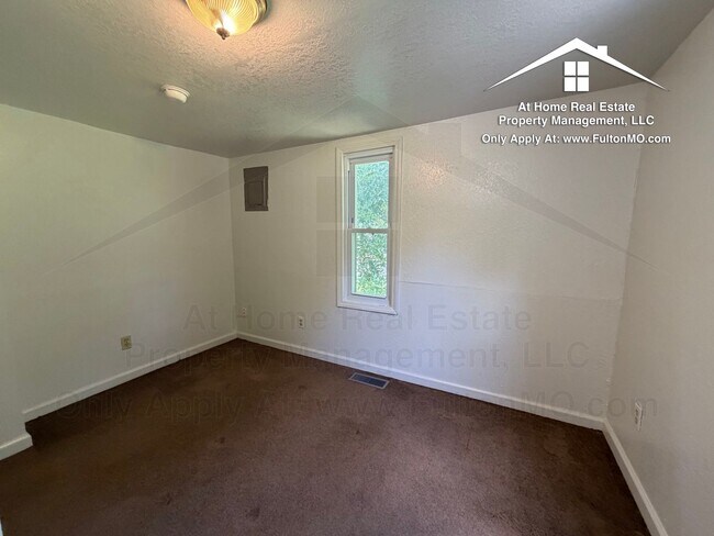 Building Photo - 1512 Monroe St