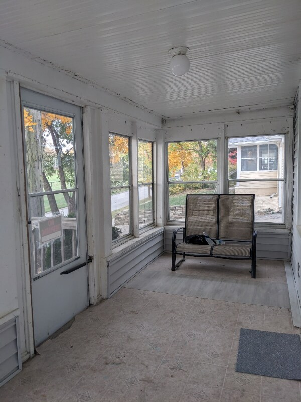 Building Photo - 2705 Meek Ave