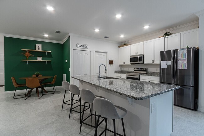 Building Photo - 15451 NW 121st Pl