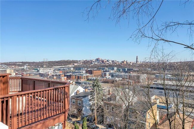 Building Photo - 3127 Josephine St